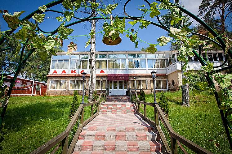 Загородный ресторан Лакада